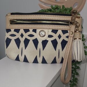 Spartina Elegant Navy and Cream Geometric Wristlet